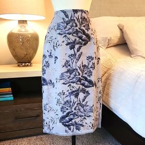 BCBG pencil skirt